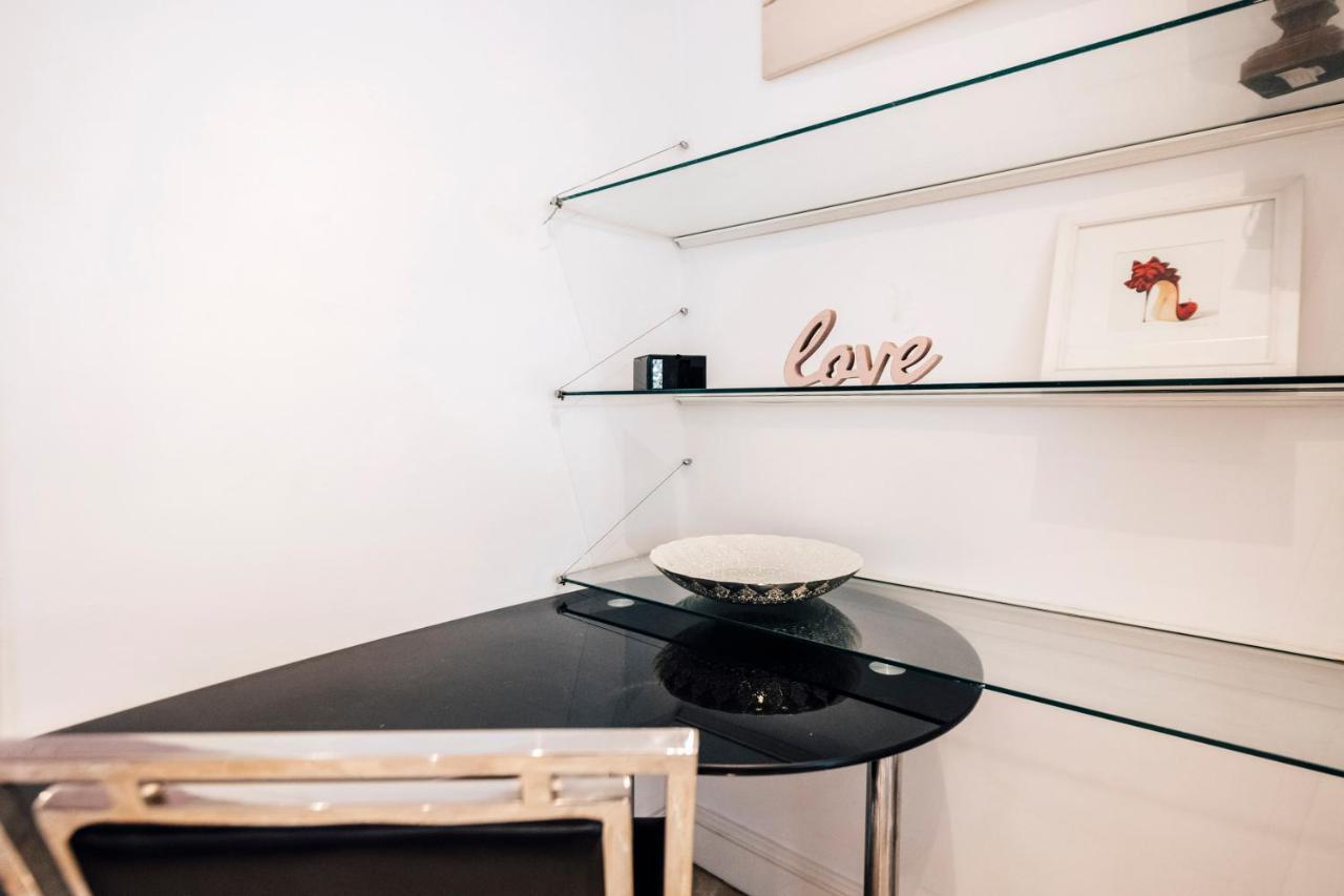 ボルトン Luxury Unique Townhouse With Hottub & Pizza Ovenヴィラ エクステリア 写真