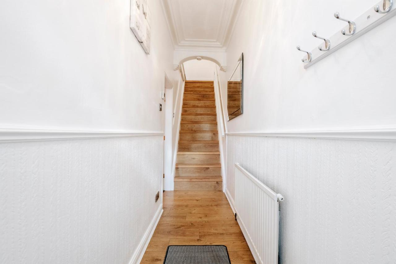 ボルトン Luxury Unique Townhouse With Hottub & Pizza Ovenヴィラ エクステリア 写真